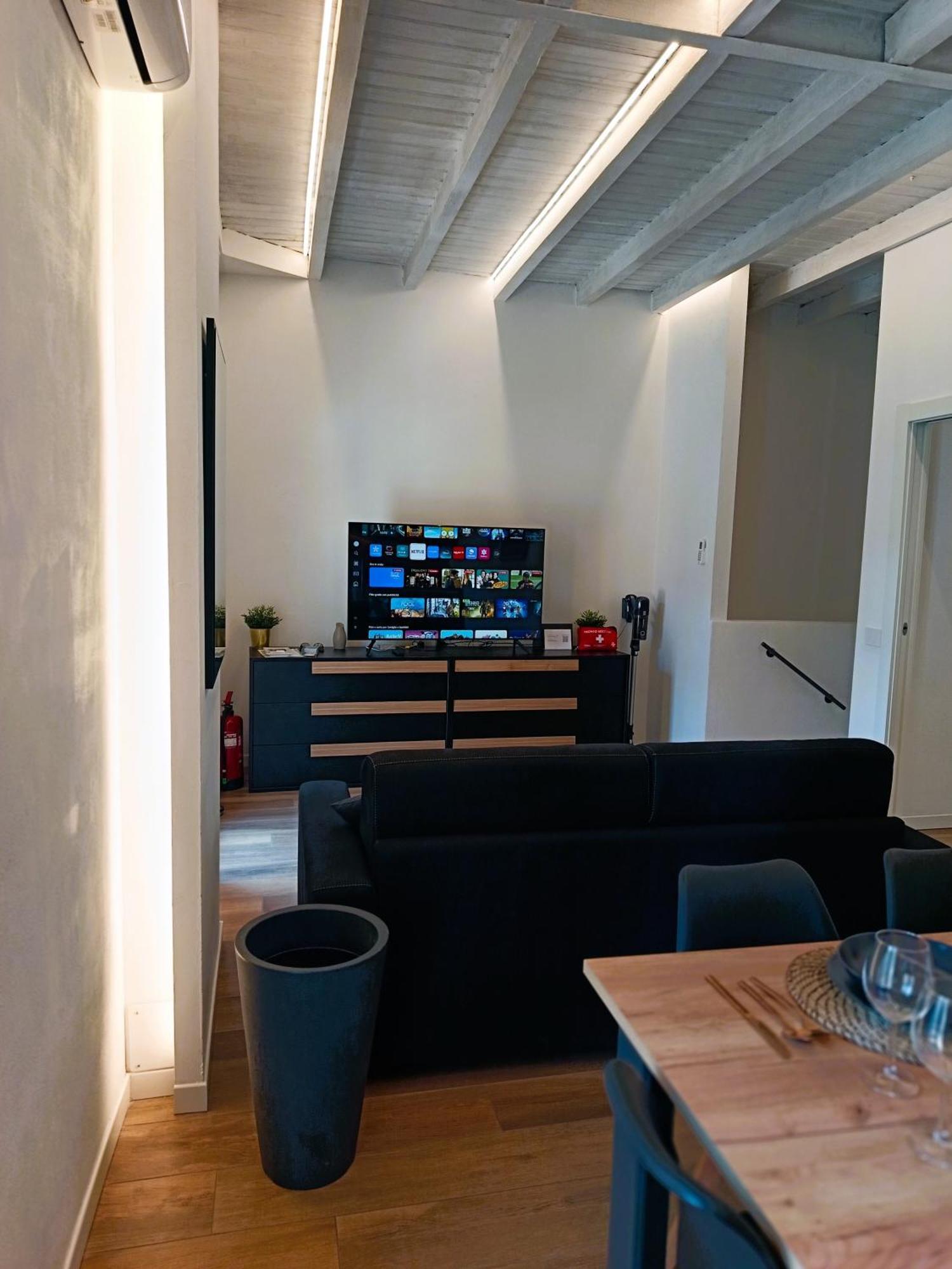 Orelli House ลิสโซเน ภายนอก รูปภาพ