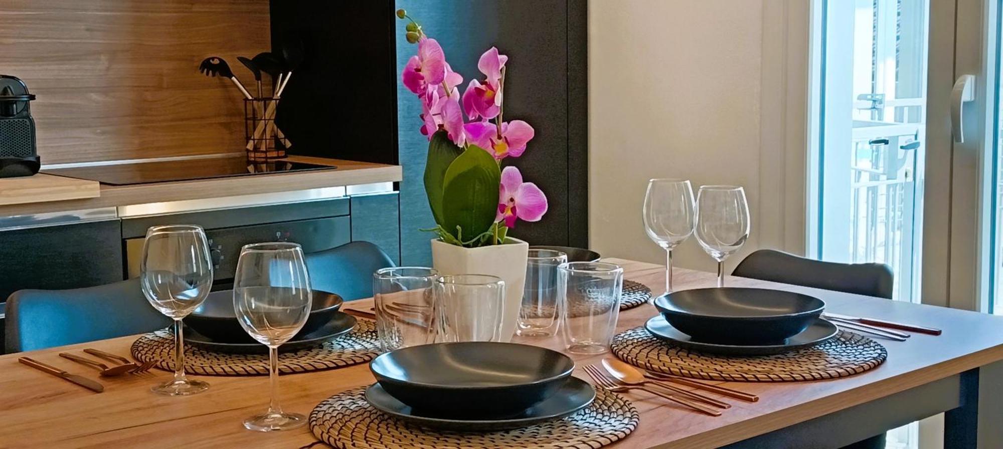 Orelli House ลิสโซเน ภายนอก รูปภาพ